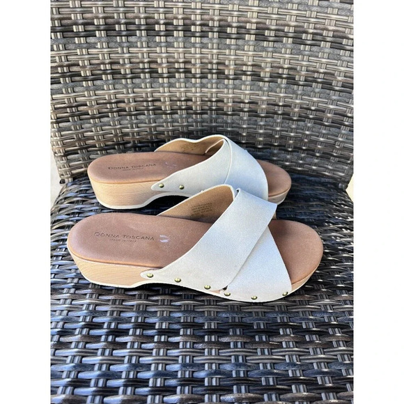 Donna Toscana Italy Womens Size‎ 9 Shoes Beige Suede Slides Wood Sandals New - Picture 3 of 6